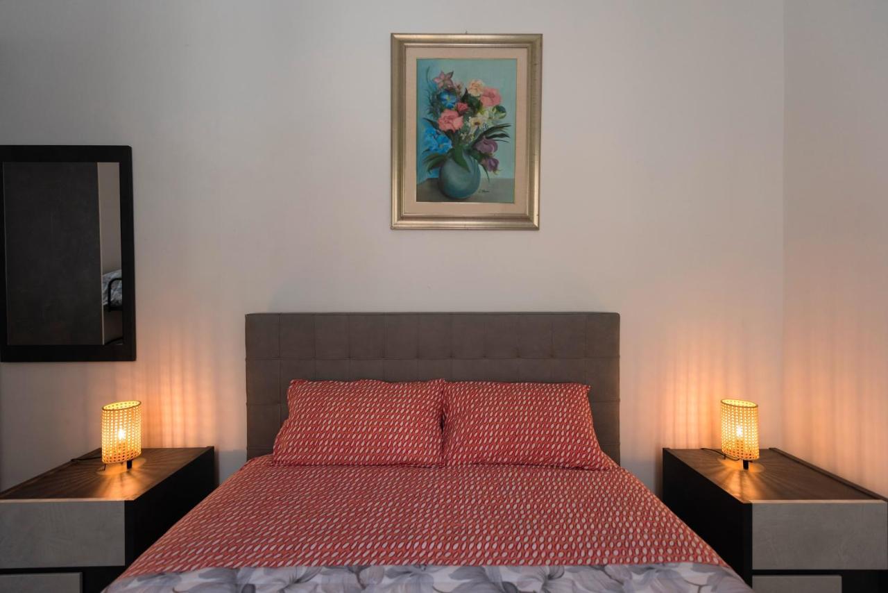 Dimora Francesca Lejlighed Salerno Eksteriør billede